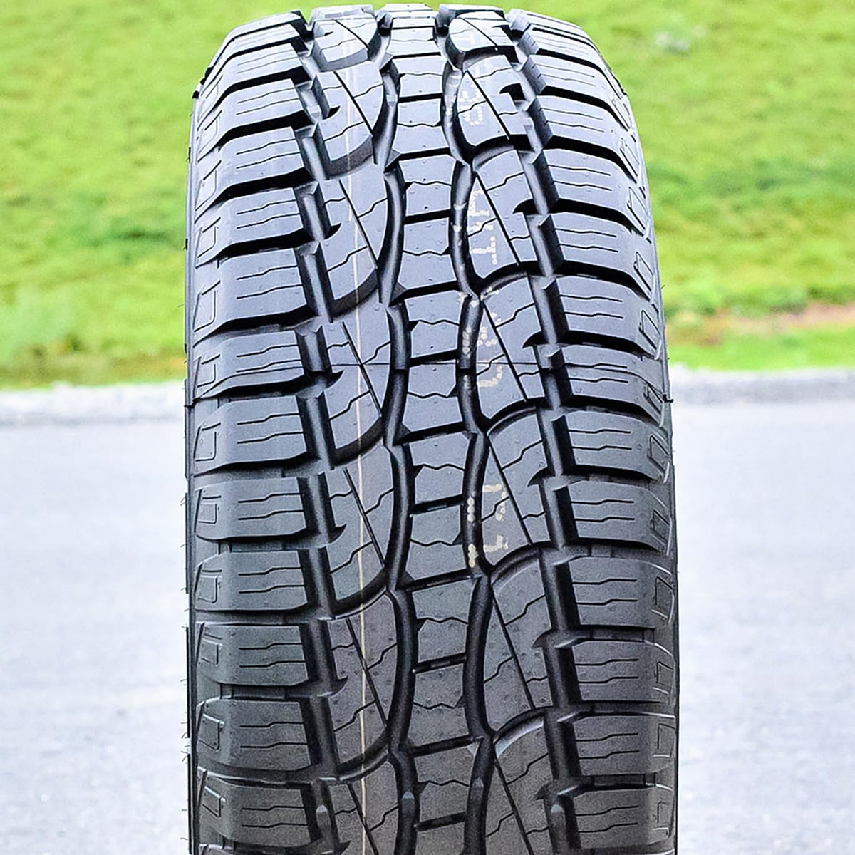 265/70R18 116T Tires O369